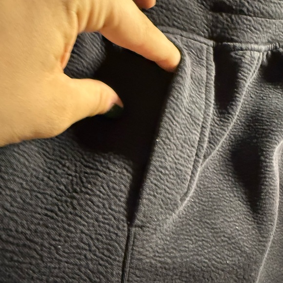 lululemon athletica Black Sweatpants - Picture 4 of 6